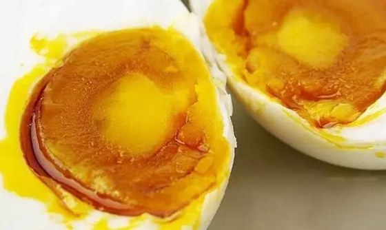 咸鴨蛋為什么會(huì)出油,咸鴨蛋的腌制方法